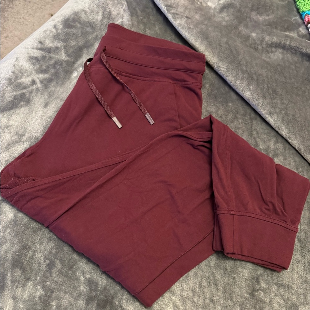 Women’s Burgundy Jogger Pants